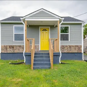 Hot Tub Getaway Close To Downtown! Nashville